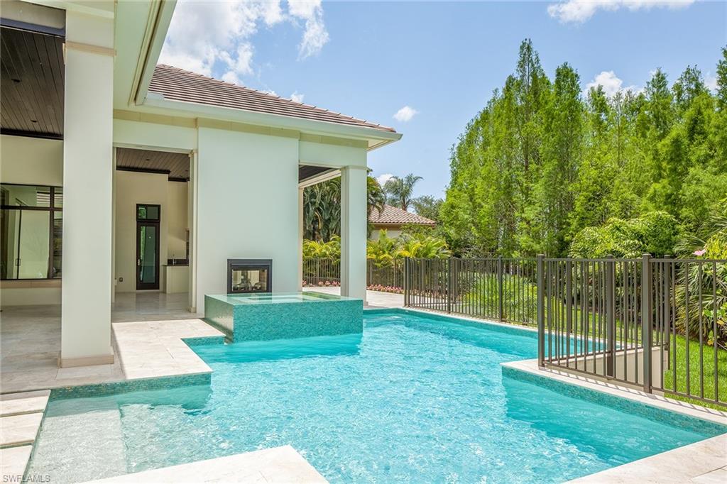 QUAIL WEST - Residential