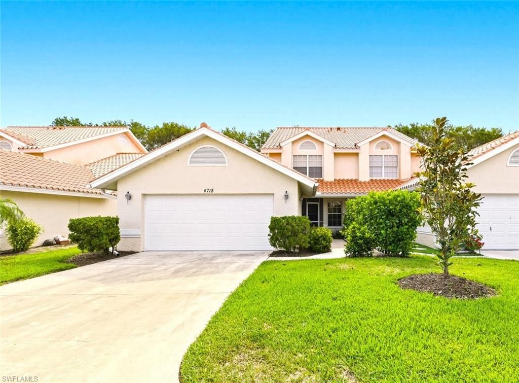 Photo of 4718 Via Carmen, NAPLES, FL 34105 (MLS # 226019509)