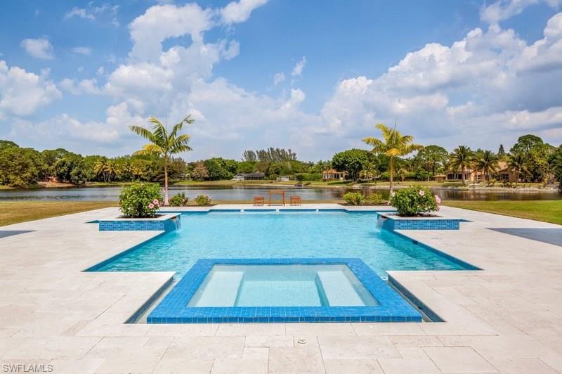 PINE RIDGE - Residential