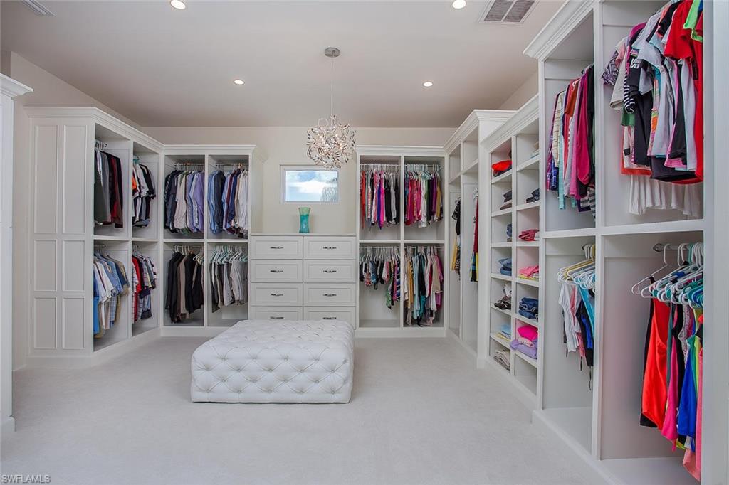 PINE RIDGE - Residential