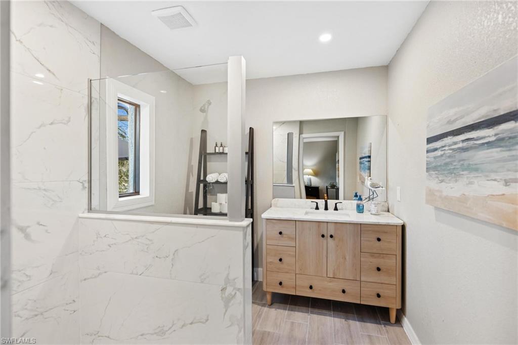 EAST ENGLEWOOD - Residential