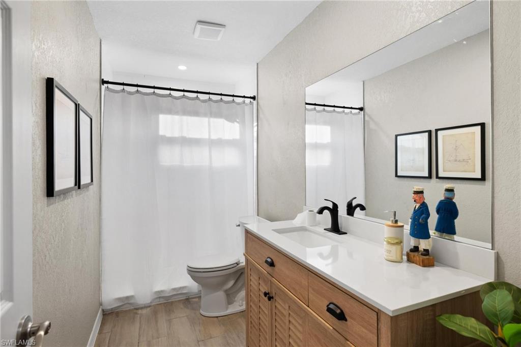 EAST ENGLEWOOD - Residential