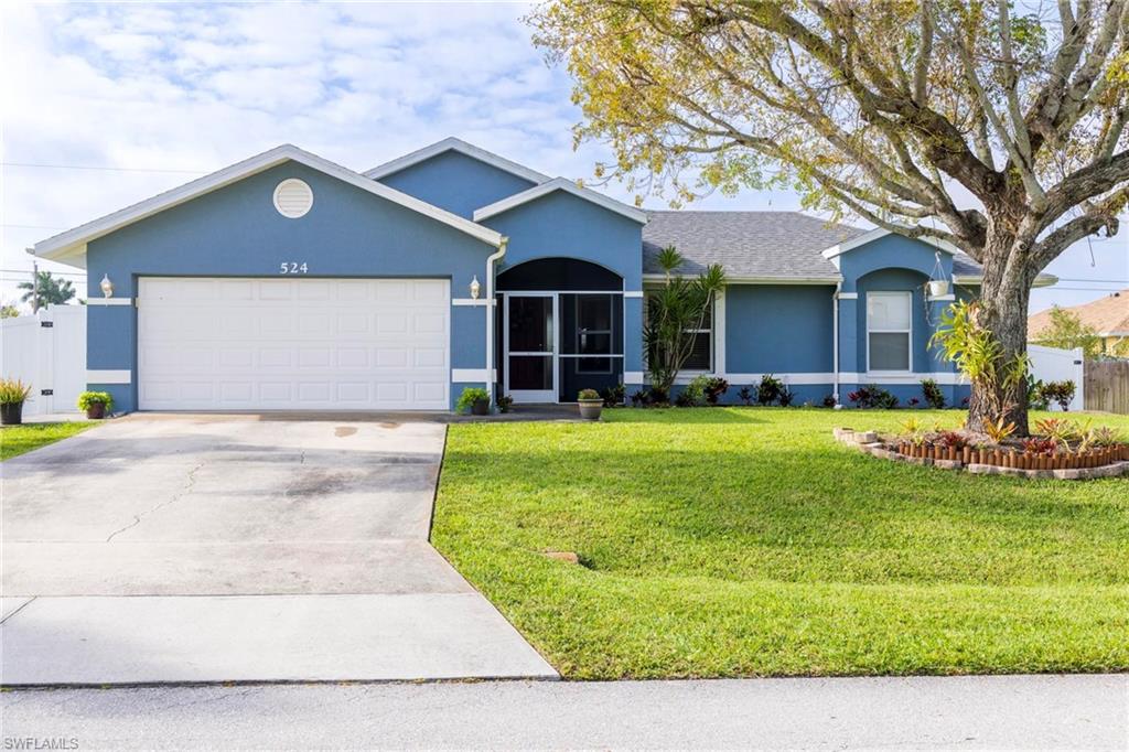 CAPE CORAL - Residential