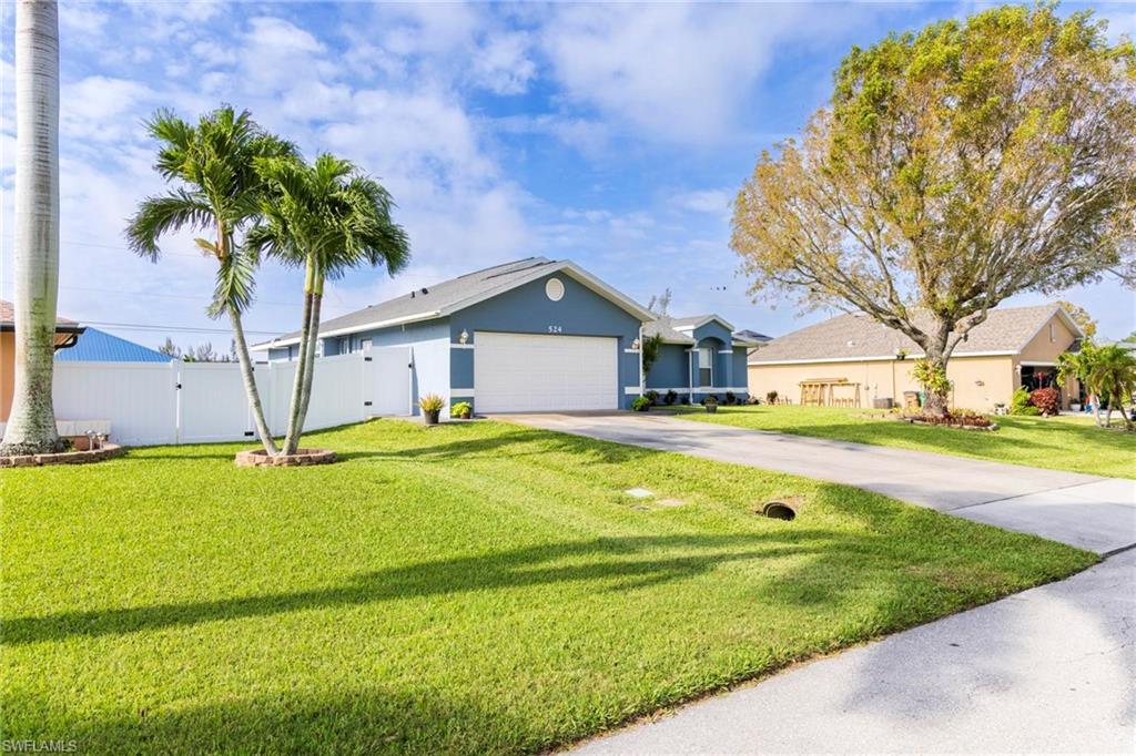 CAPE CORAL - Residential