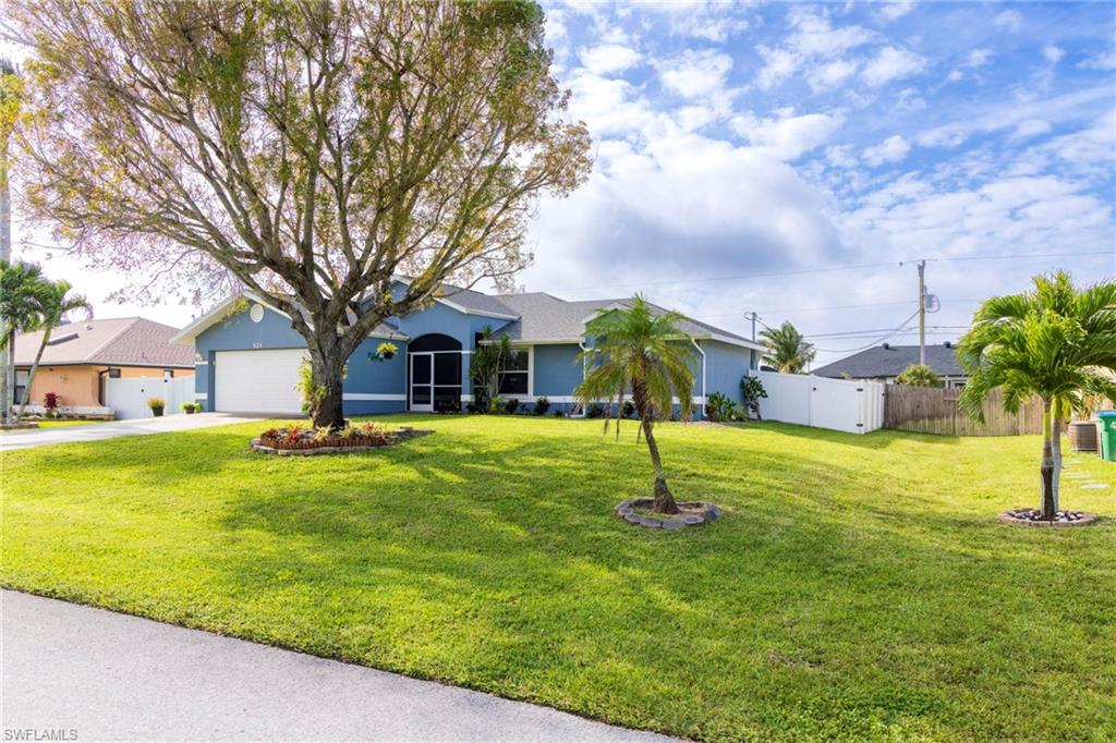 CAPE CORAL - Residential