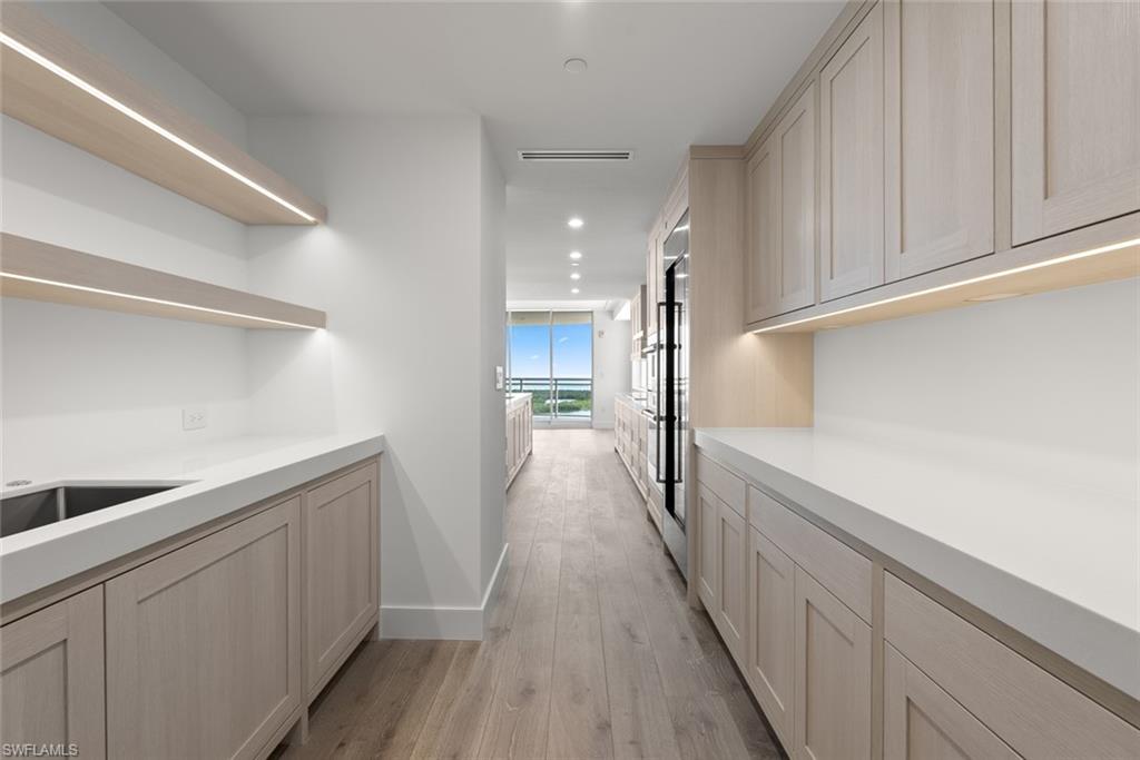 KALEA BAY TOWER 400 - Residential