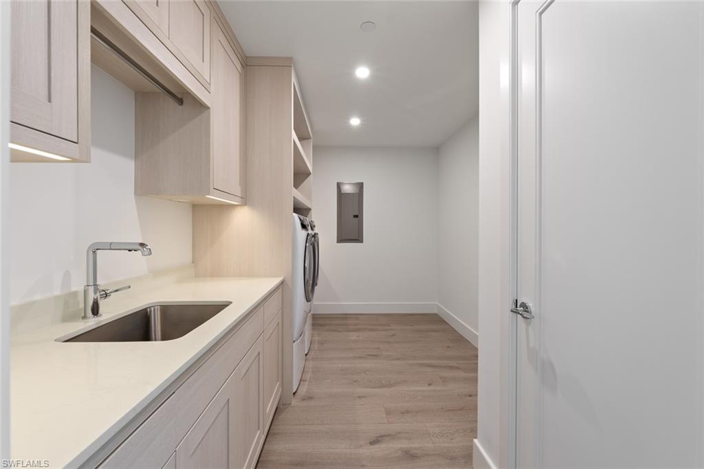 KALEA BAY TOWER 400 - Residential