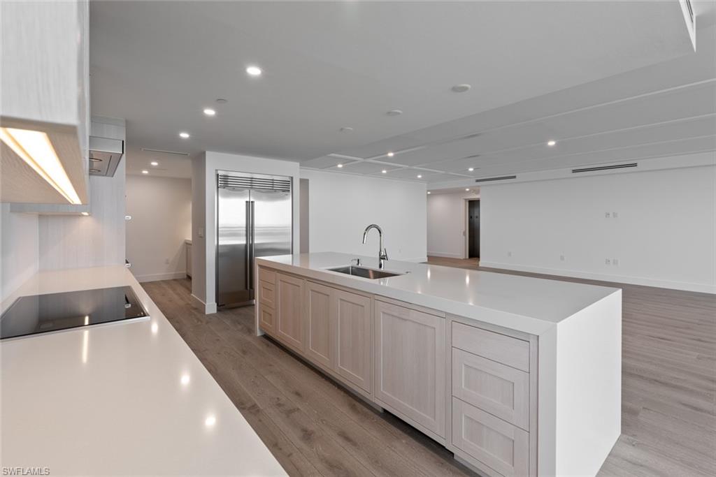 KALEA BAY TOWER 400 - Residential