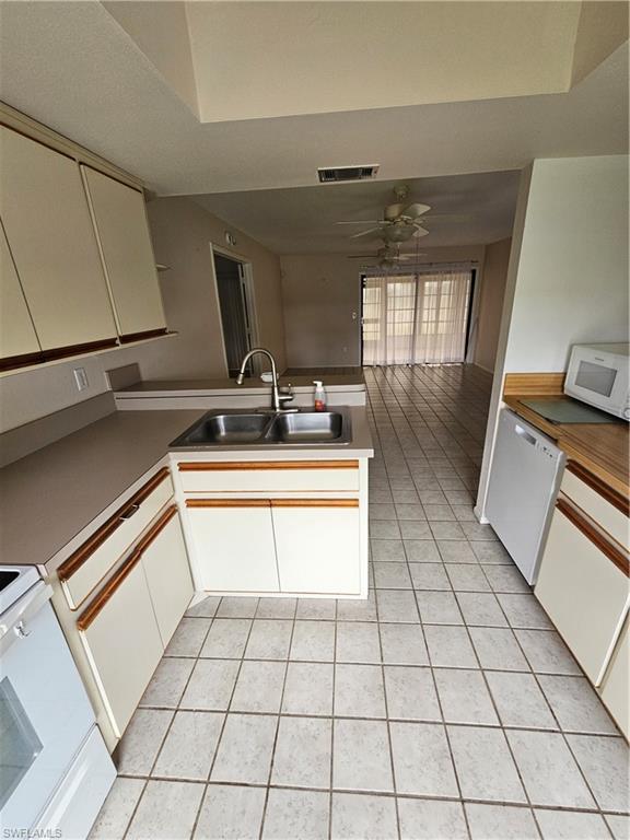 PORT LABELLE - Residential Lease