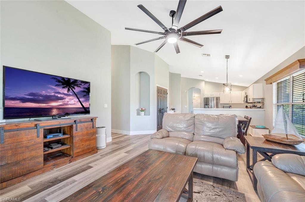 CYPRESS CAY - Residential