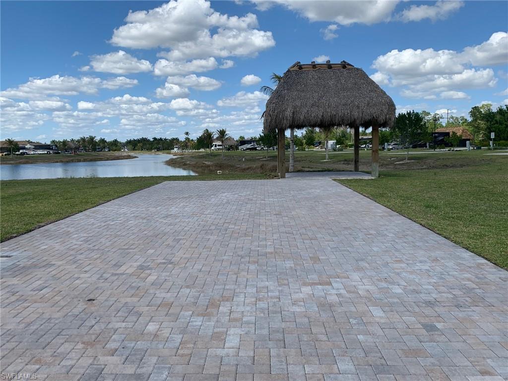 LAGUNA CARIBE - Land