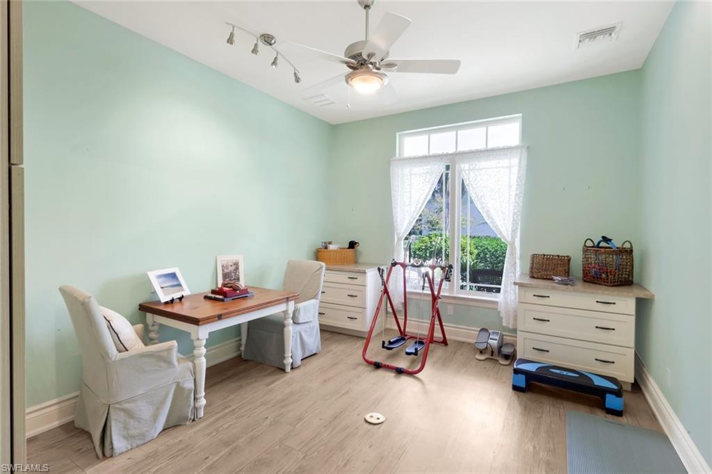 PARK SHORE - Residential