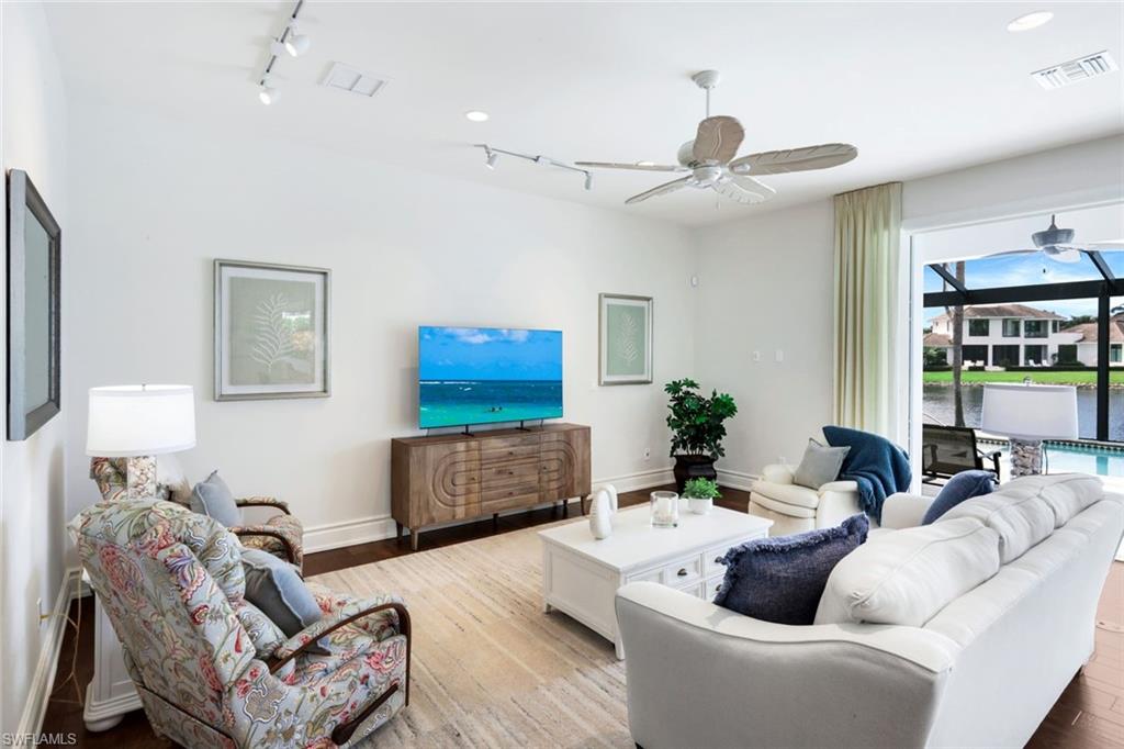 PARK SHORE - Residential