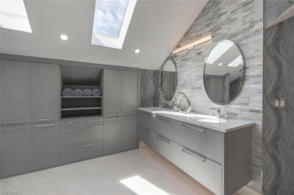 SOUTH SEAS PLANTATION RESORT - Residential