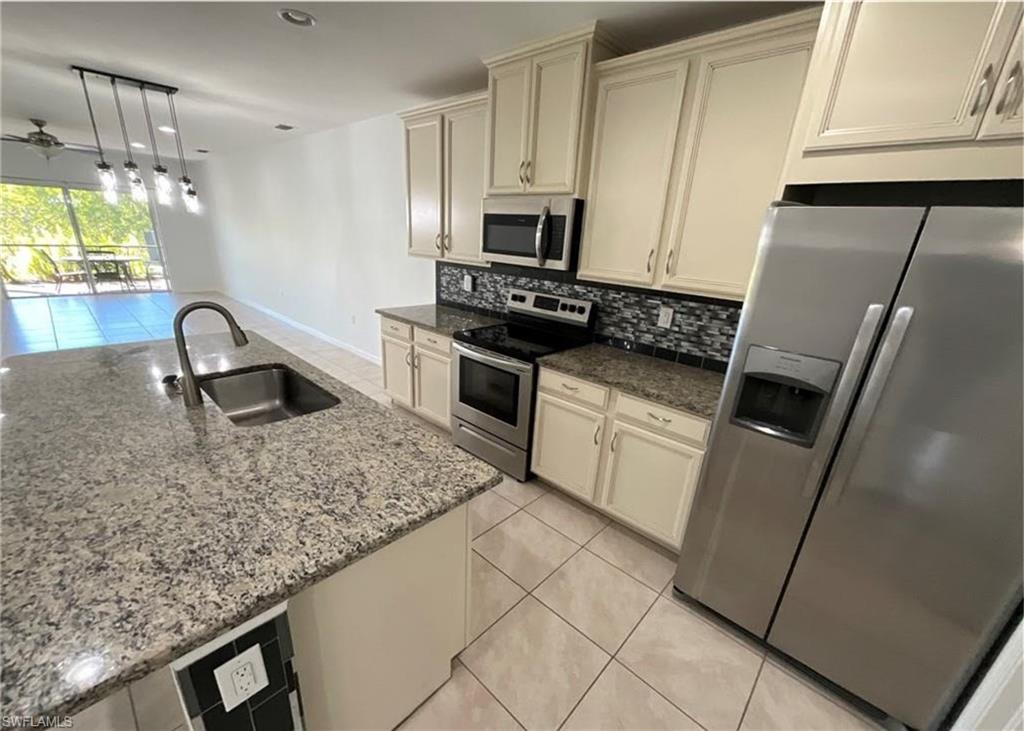 LINDSFORD - Residential Lease