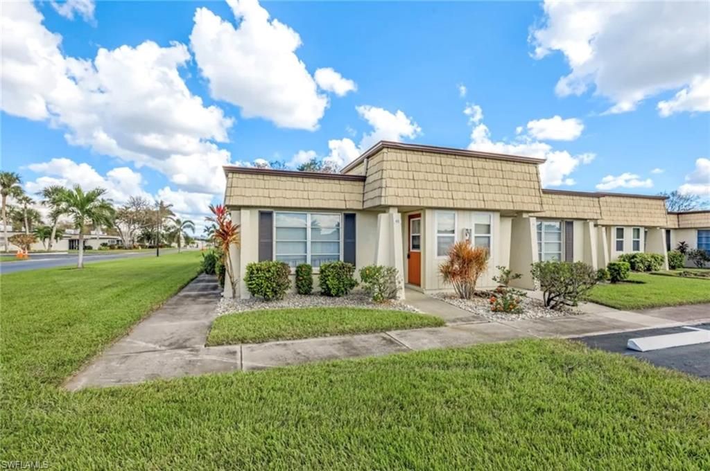 Photo of 45 Tozer CT, FORT MYERS, FL 33919 (MLS # 226013803)