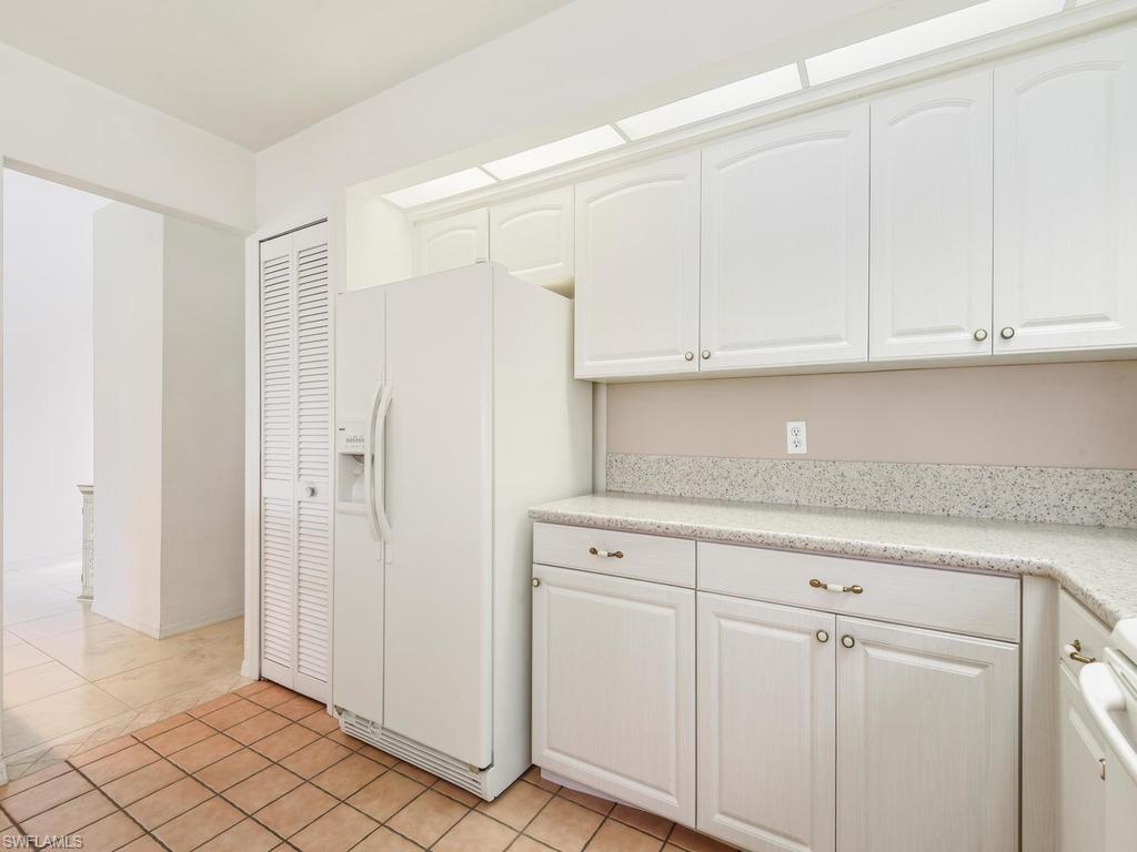 WEDGEFIELD VILLAS - Residential