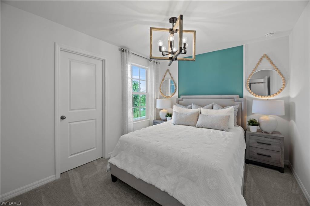 SAVANNA LAKES - Residential