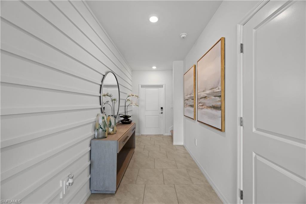 SAVANNA LAKES - Residential