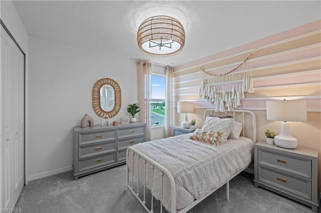 SAVANNA LAKES - Residential