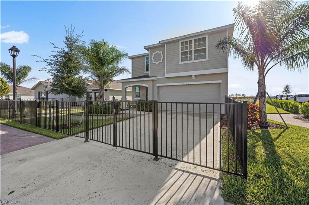 SAVANNA LAKES - Residential