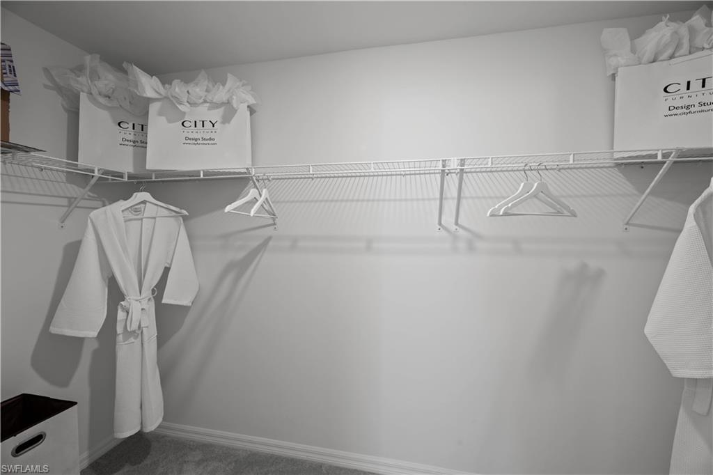 SAVANNA LAKES - Residential