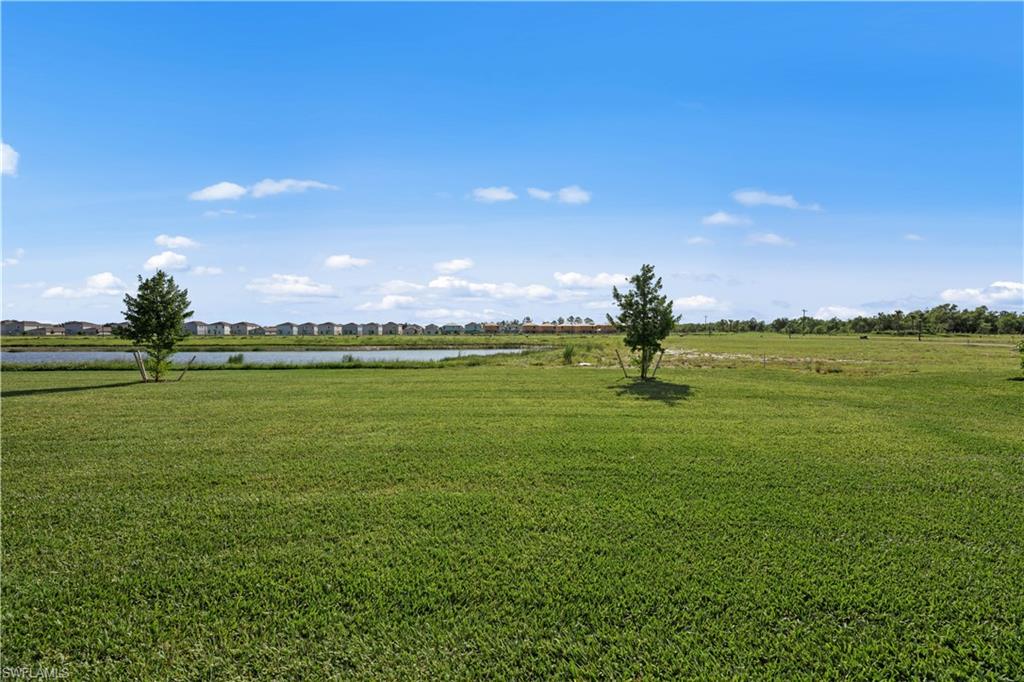 SAVANNA LAKES - Residential