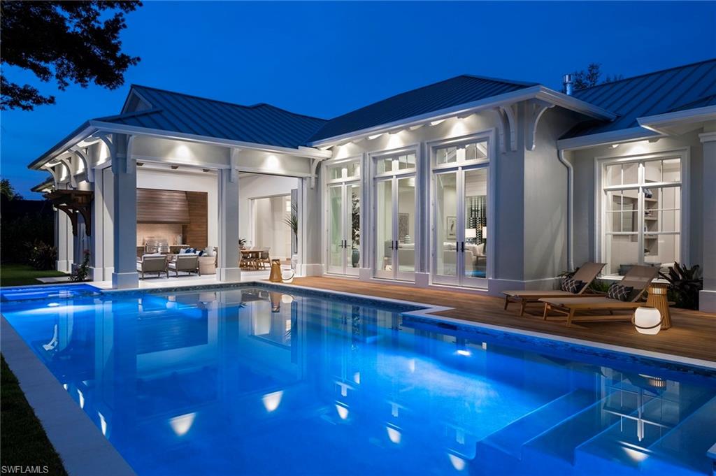 PELICAN BAY WOODS - Residential