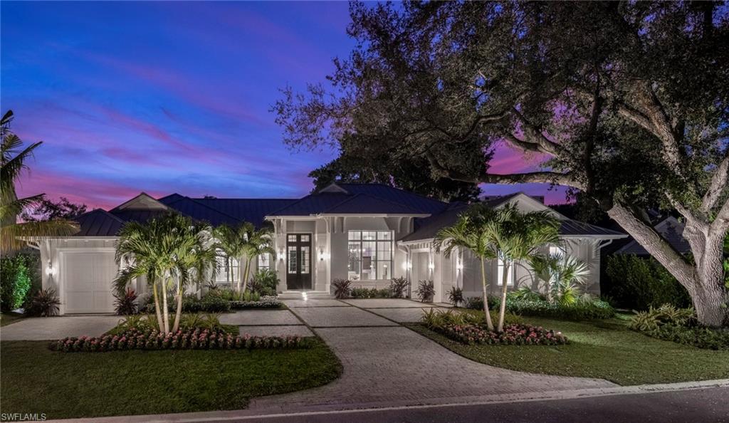 PELICAN BAY WOODS - Residential