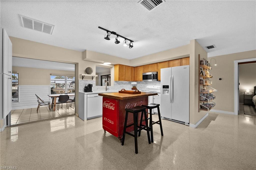 PINE ISLAND SHORES UNIT 3 - Residential