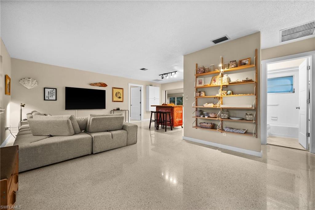 PINE ISLAND SHORES UNIT 3 - Residential