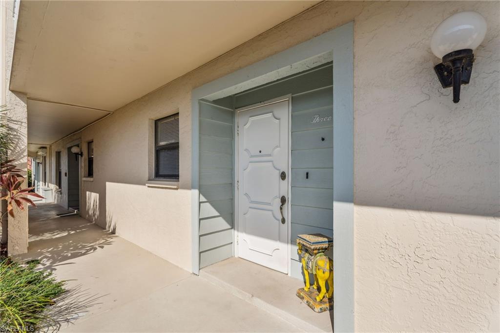 CAPE SHORE CONDOMINIUM - Residential Lease