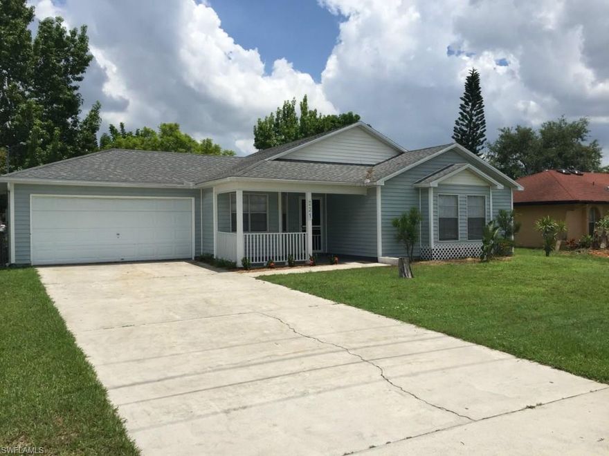 CAPE CORAL HOME FOR SALE! 3/2/2 BEAUTIFUL LITTLE HOME WITH A FENCED IN YARD! CLOSE TO ABSOLUTELY EVERYTHING IMAGINABLE! EVEN SUNS SPLASH IS RIGHT AROUND THE CORNER! DONT MISS OUT ON THIS OPPORTUNITY IT WILL NOT LAST LONG! CALL TODAY FOR YOUR PRIVAT VIEWING!