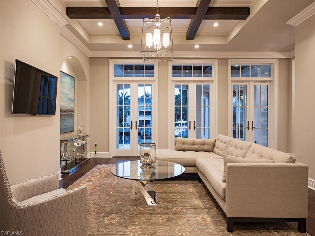 AQUALANE SHORES - Residential