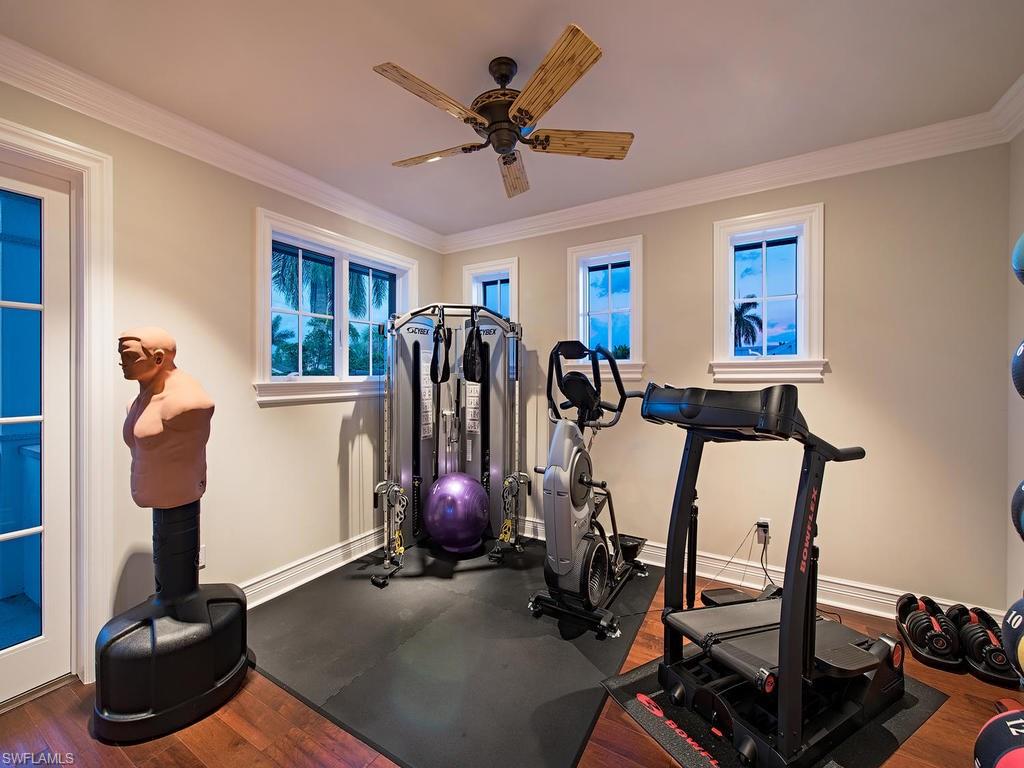 AQUALANE SHORES - Residential