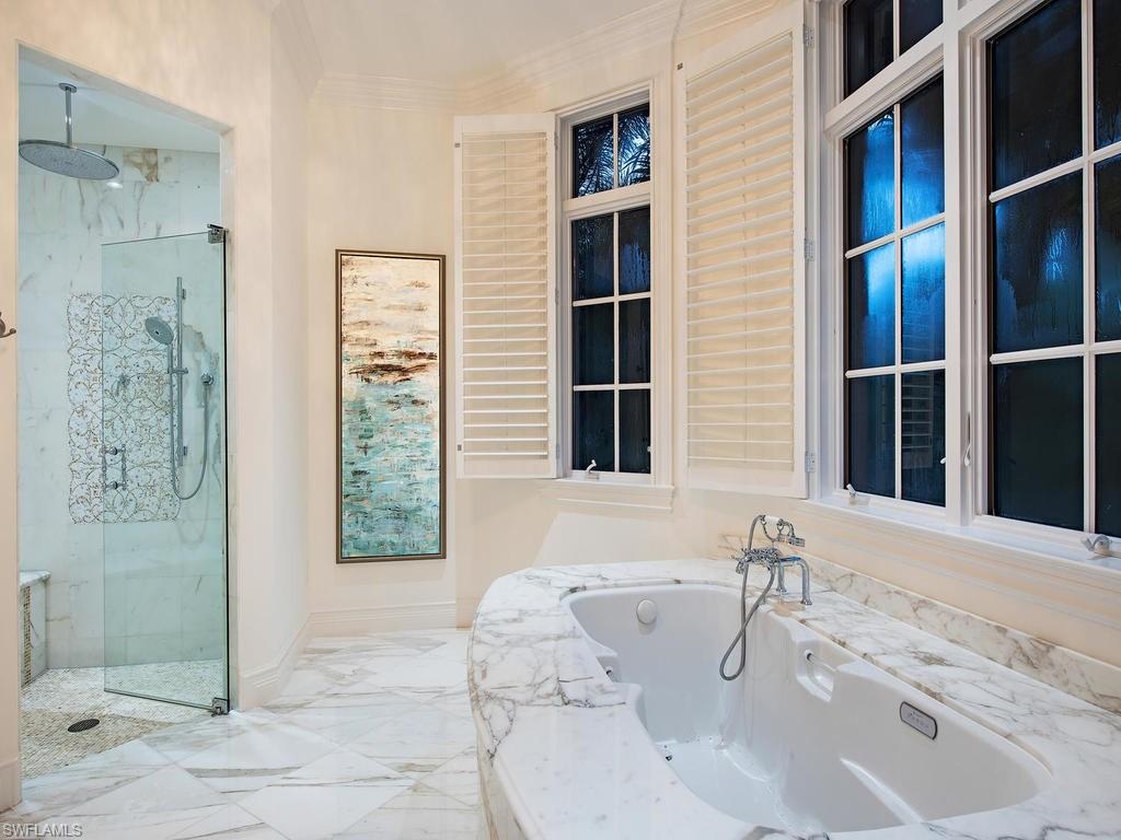 AQUALANE SHORES - Residential