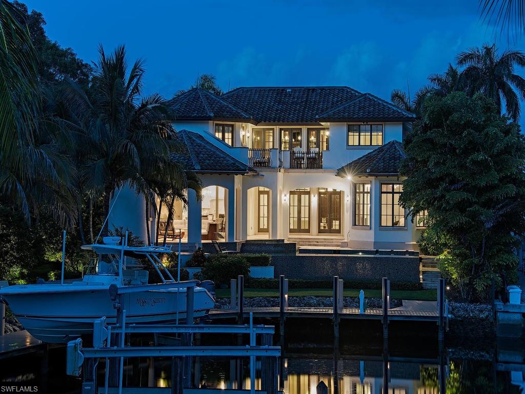 AQUALANE SHORES - Residential