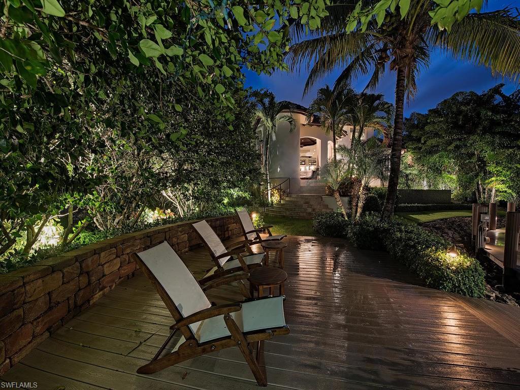 AQUALANE SHORES - Residential