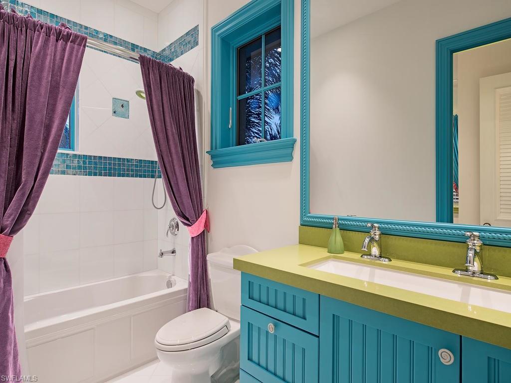 AQUALANE SHORES - Residential