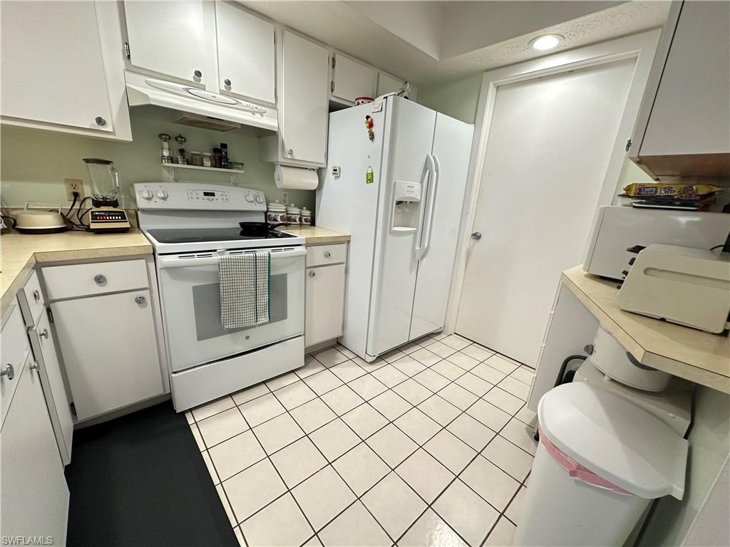 GONDOLIER CONDO - Residential