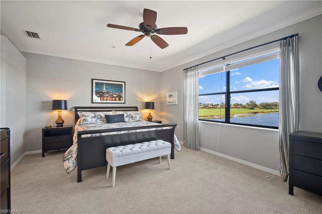 COACH HOMES AT HERITAGE BAY - Residential