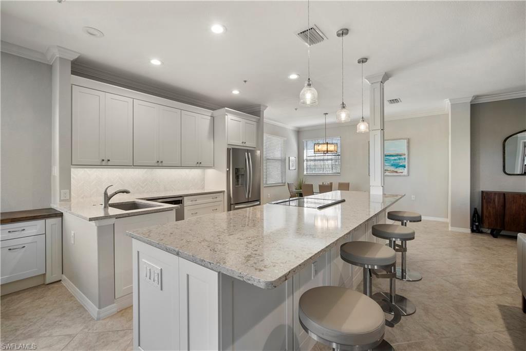 COACH HOMES AT HERITAGE BAY - Residential