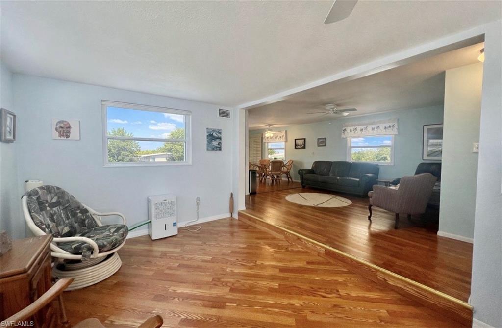 NAPLES MOBILE ESTATES - Residential