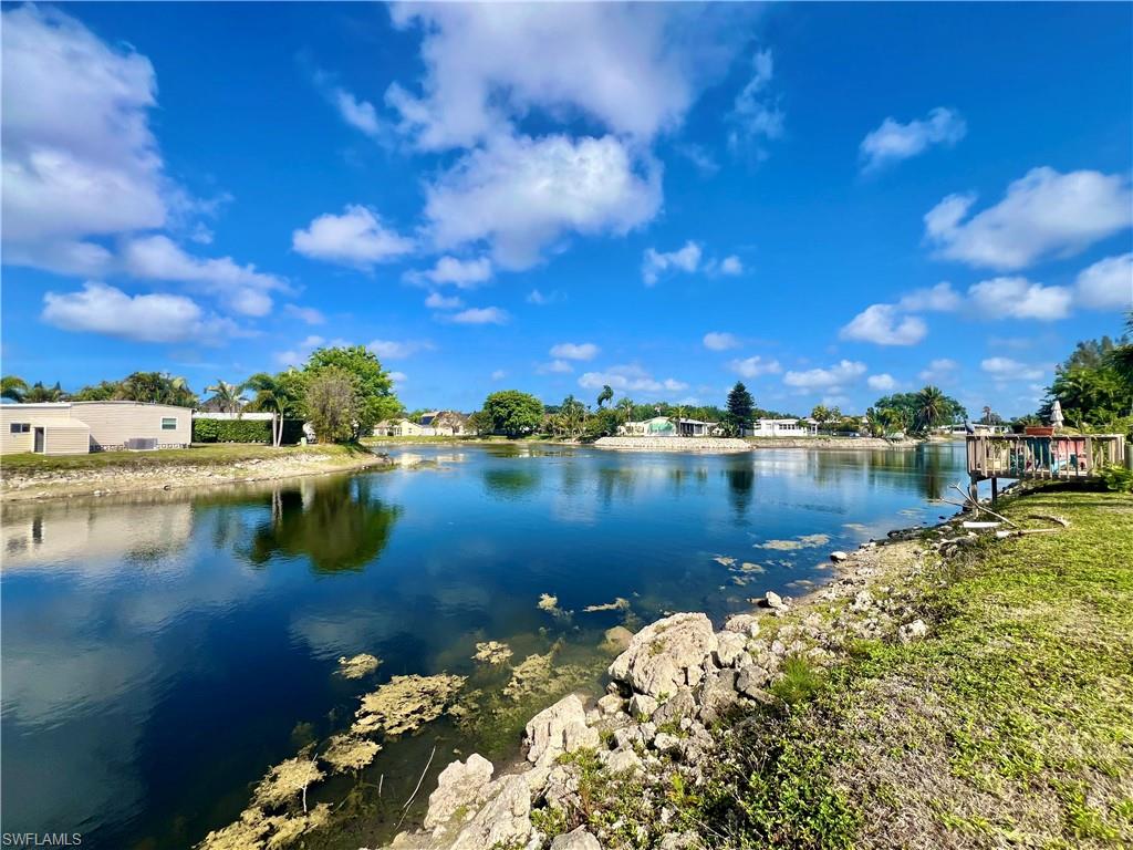 NAPLES MOBILE ESTATES - Residential