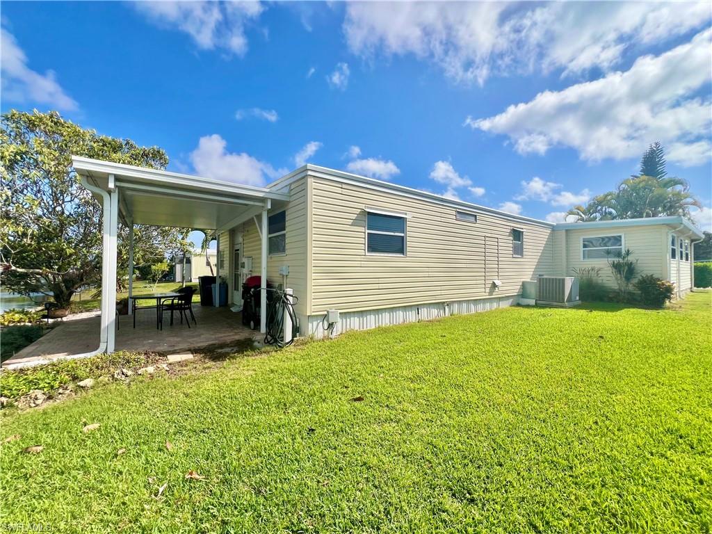 NAPLES MOBILE ESTATES - Residential