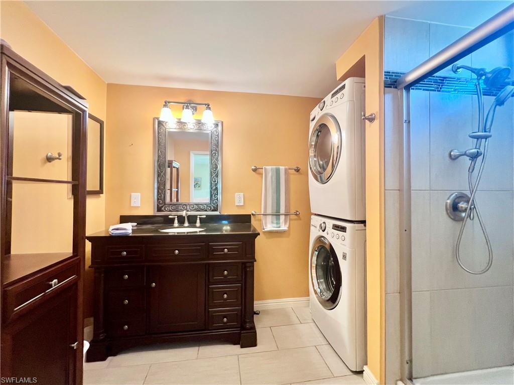 NAPLES MOBILE ESTATES - Residential