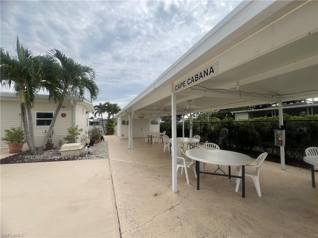 NAPLES MOBILE ESTATES - Residential