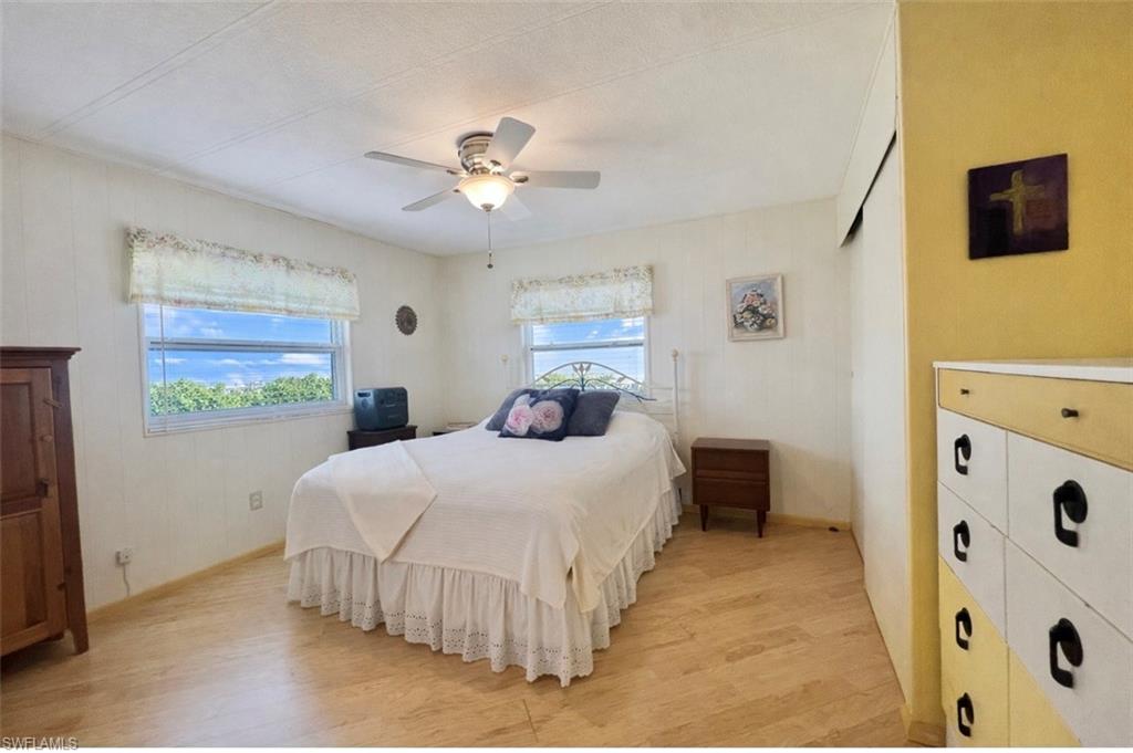 NAPLES MOBILE ESTATES - Residential