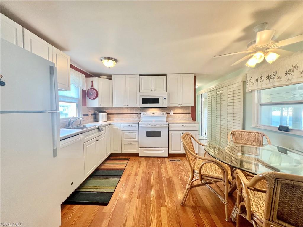 NAPLES MOBILE ESTATES - Residential