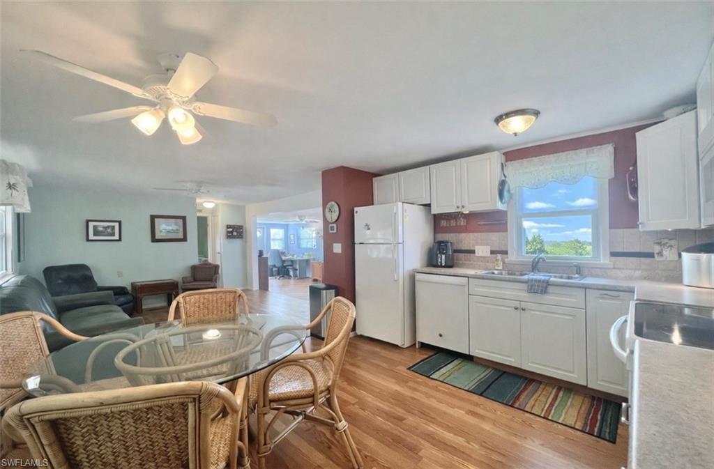 NAPLES MOBILE ESTATES - Residential